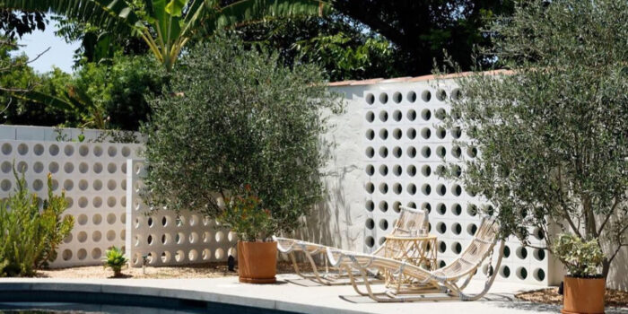 Circular Breeze Blocks - Pool Feature Wall Blocks - White 290 x 290 Blocks