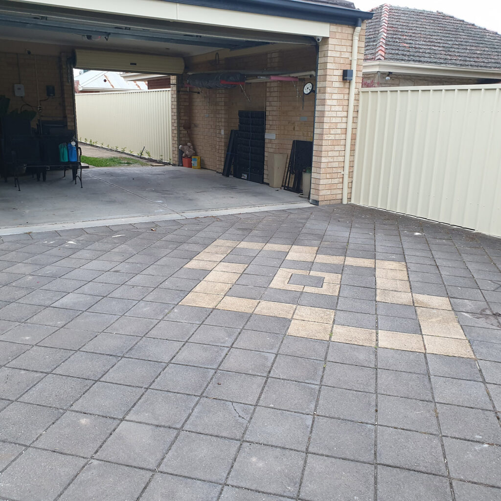 Driveway Travertine Autumn Blend 600x300 30mm French Pattern Before